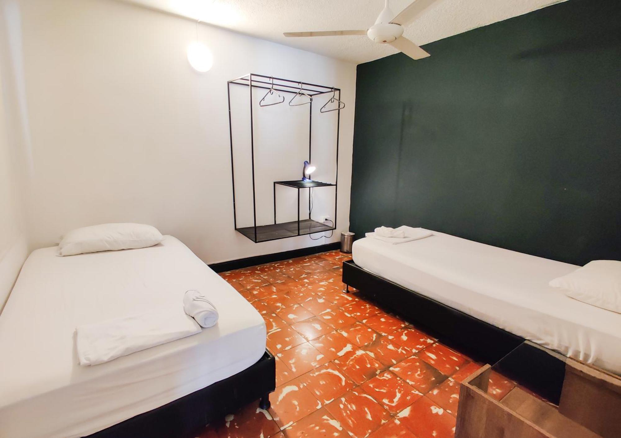 Zamia Hostel بوكارامانغا المظهر الخارجي الصورة