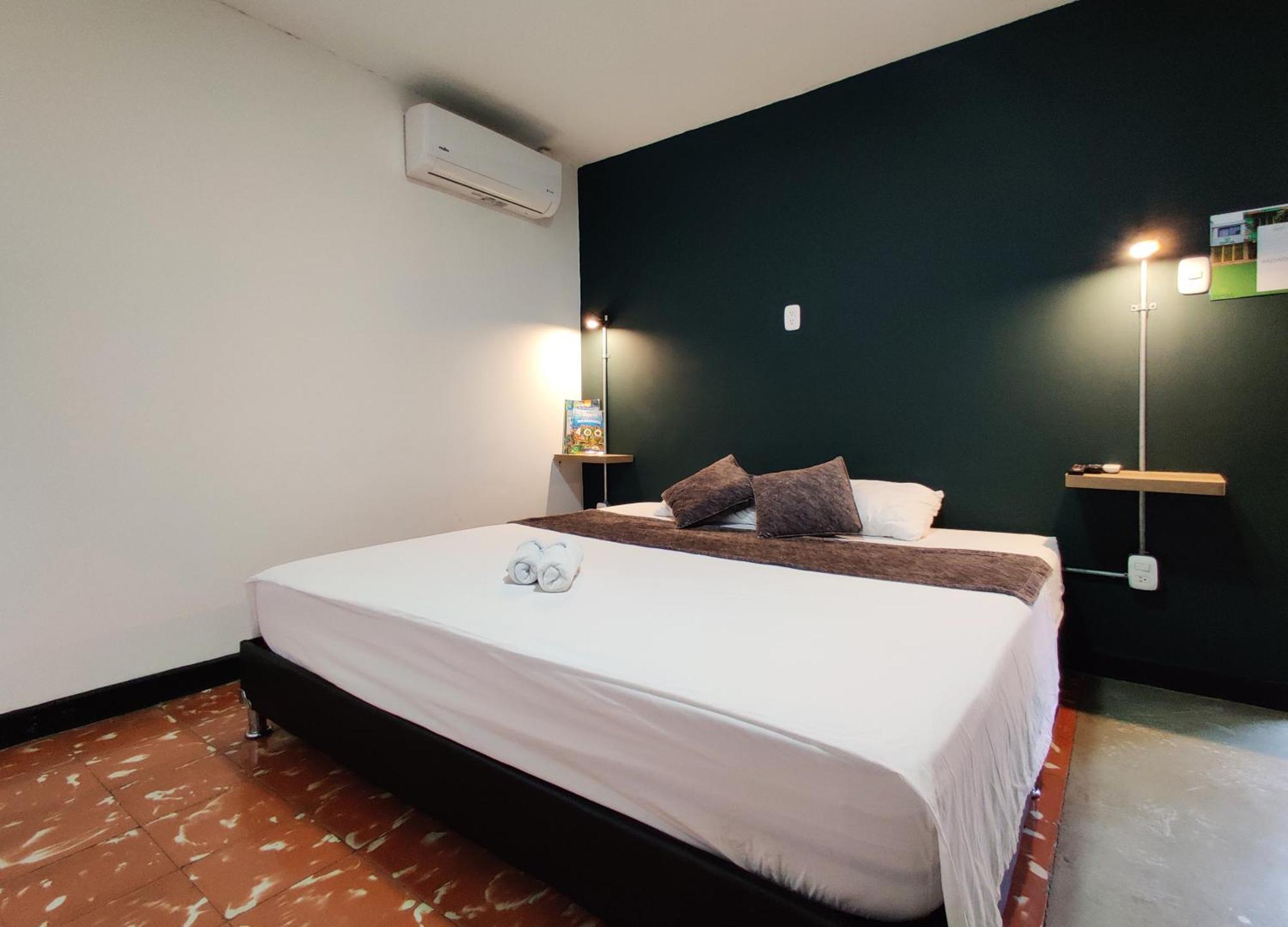 Zamia Hostel بوكارامانغا المظهر الخارجي الصورة