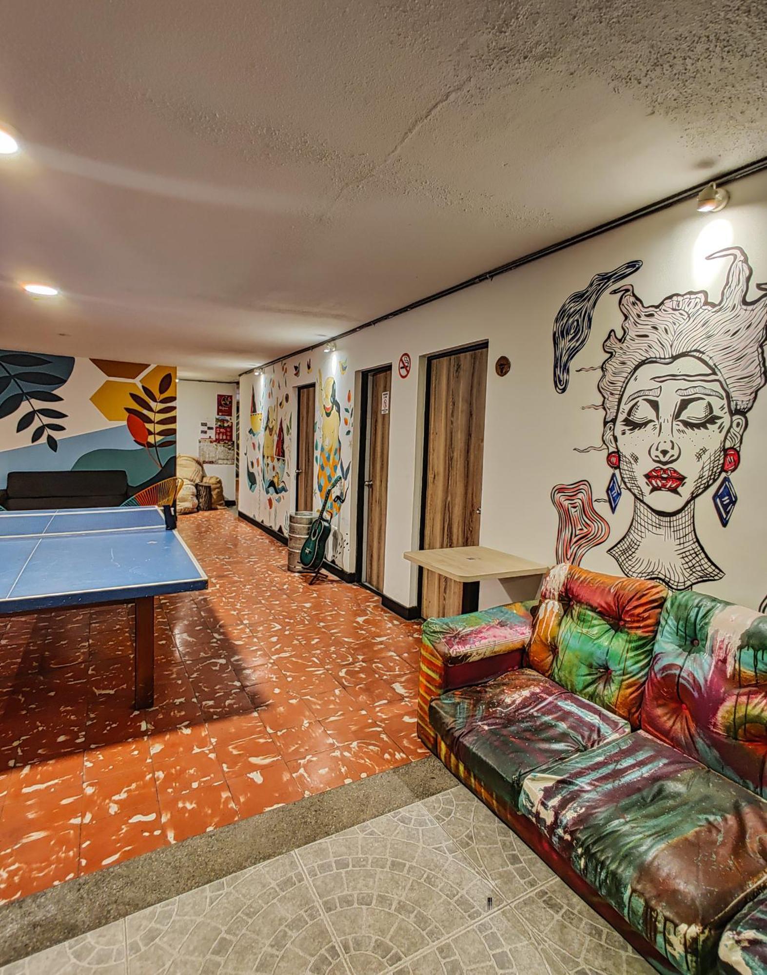 Zamia Hostel بوكارامانغا المظهر الخارجي الصورة