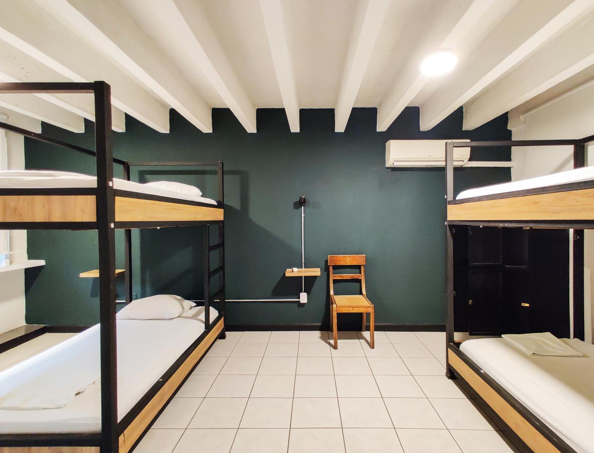 Zamia Hostel بوكارامانغا المظهر الخارجي الصورة