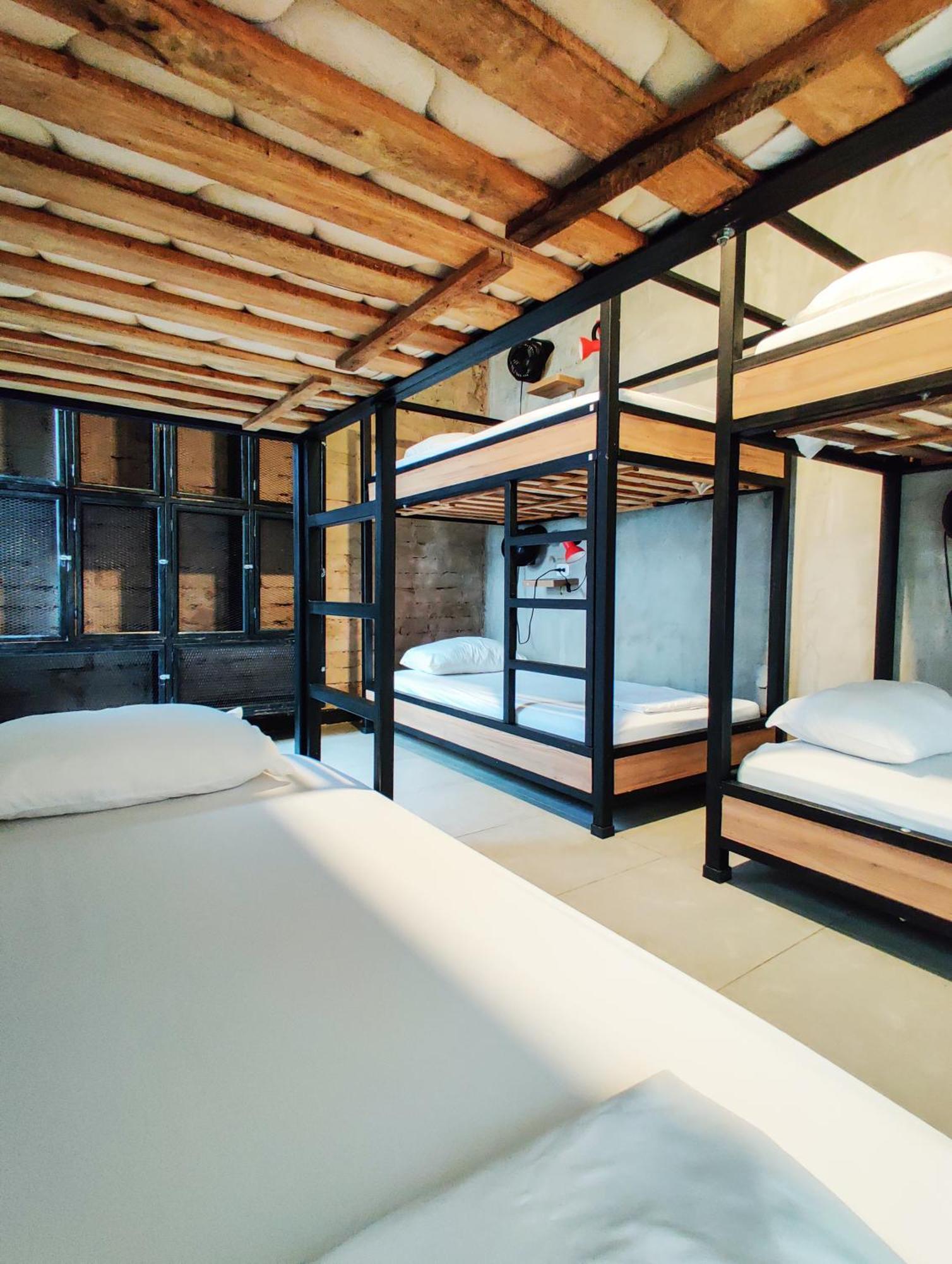 Zamia Hostel بوكارامانغا المظهر الخارجي الصورة